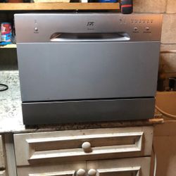 Super portable dishwasher