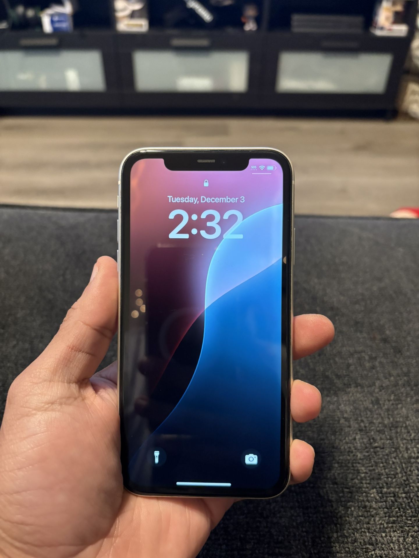 iPhone 11 64 GB White Cricket / AT&T $175 OBO