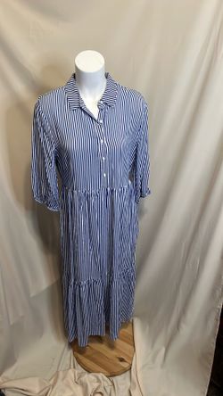 100% rayon whit & blue striped dress