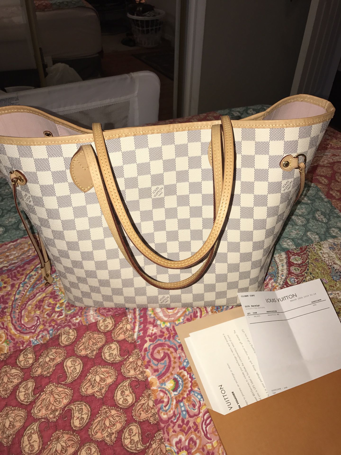 Louis Vuitton Neverfull MM (Authentic with Receipt) for Sale in Delray  Beach, FL - OfferUp