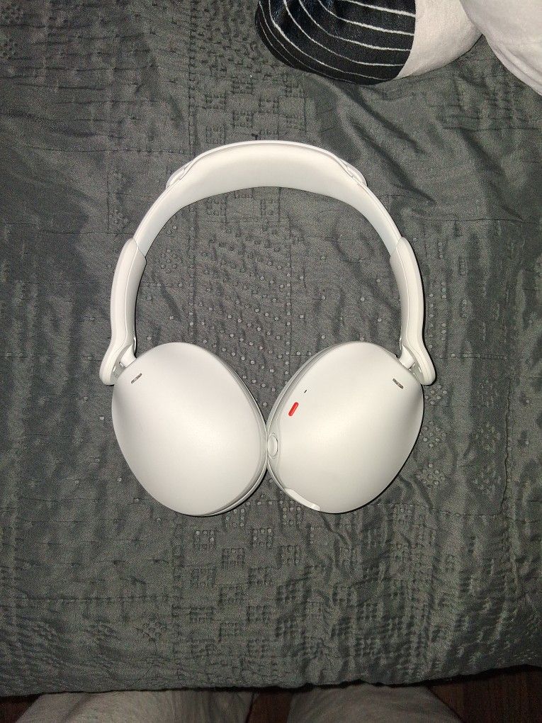 HESH 360 SKULL CANDY