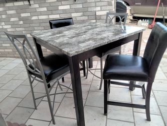 Tall Ashley Dining Set. 4 Chairs