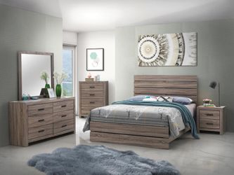 4PC QUEEN BEDROOM SET: QUEEN BED FRAME, DRESSER, MIRROR, NIGHTSTAND--BARREL OAK