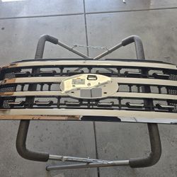2025 ford F-250 F-350 Super Duty  Front Grille