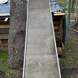 10ftx 26 1000lb Capacity Aluminum Ramp 