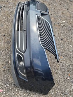 2013/16  Lincoln MKS complete front bumper cover with gillie and everything on it