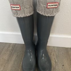 Like New Grey Size 9 Hunter Boots