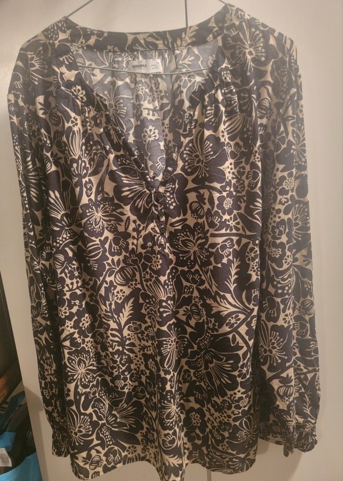 Brand New Plus Size Women's Sonoma Beige and Floral Smocked Wrist Popover Blouse Goods for Life Size 2X