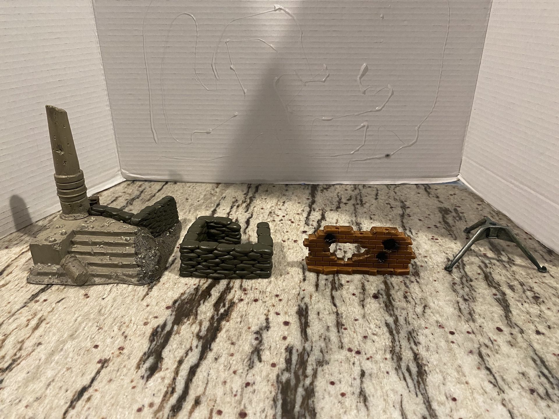 Diorama & Other Set Pieces for Plastic Soldiers or GI Joes