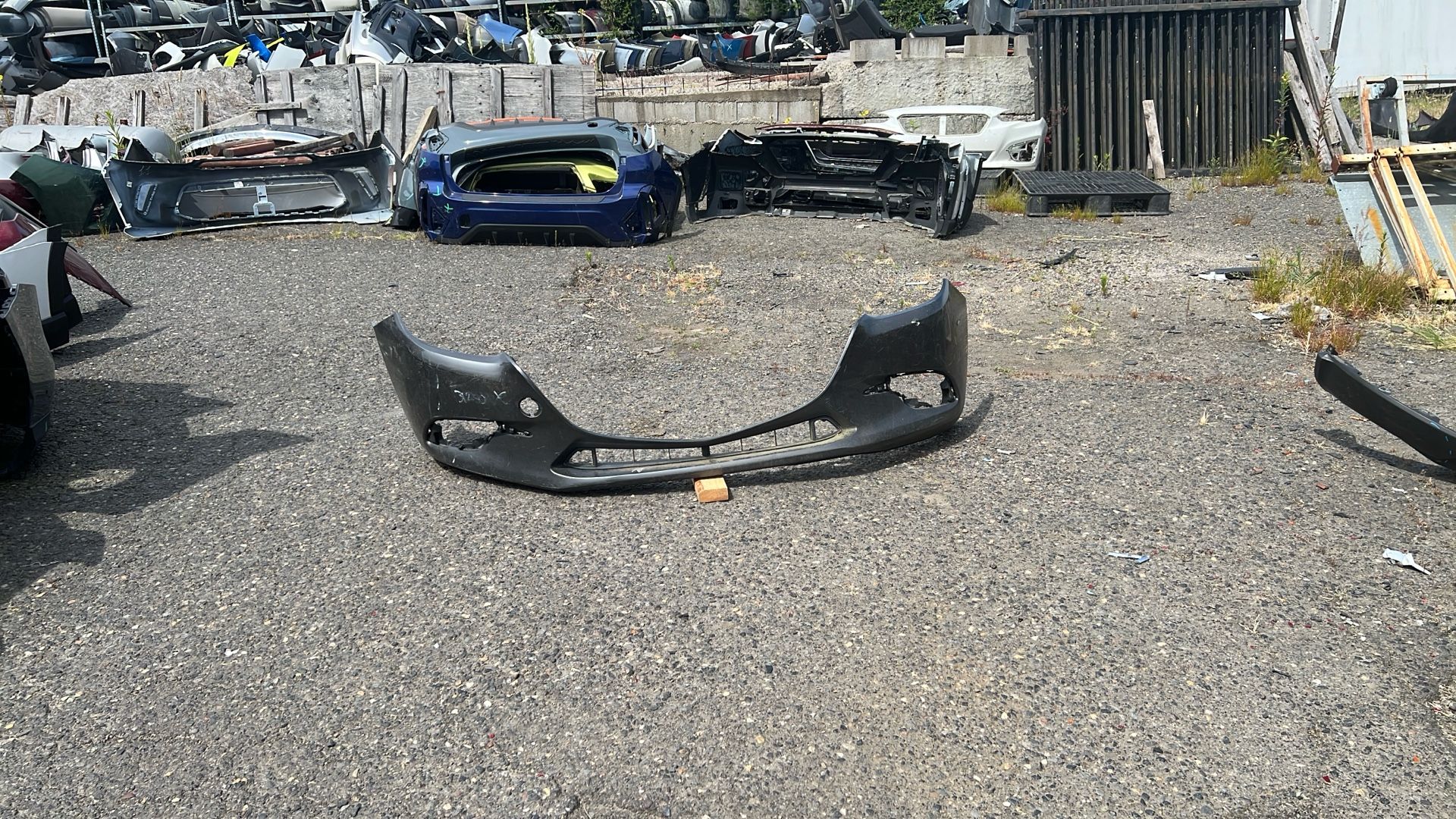 2017 To 2018 Mazda 3 Front Bumper #B569 MA1000 246