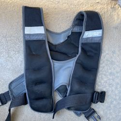 Fitness Gear WEIGHTED VEST 10 LBS Men Women for Running Strength Training Fitness