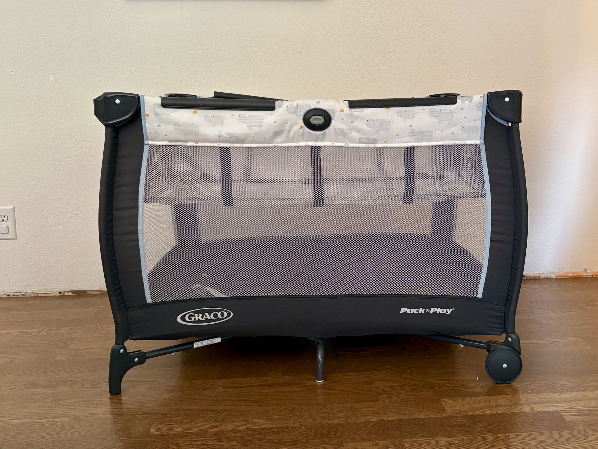Graco pack n play