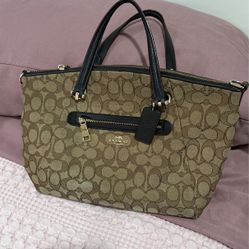  Coach Bag 