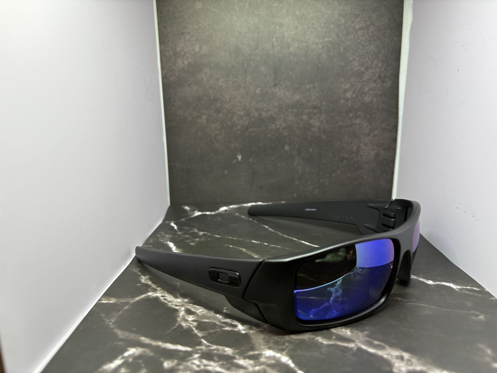 Oakley Gascan Sunglasses - Polarized