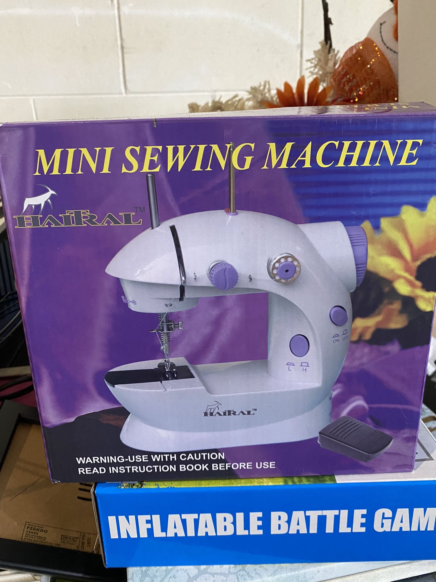 Mini Sewing Machine Use