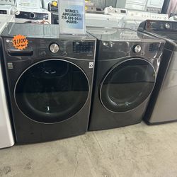 BLACK STAINLESS LG THINQ WASHER AND GAS DRYER SET FRONT LOAD