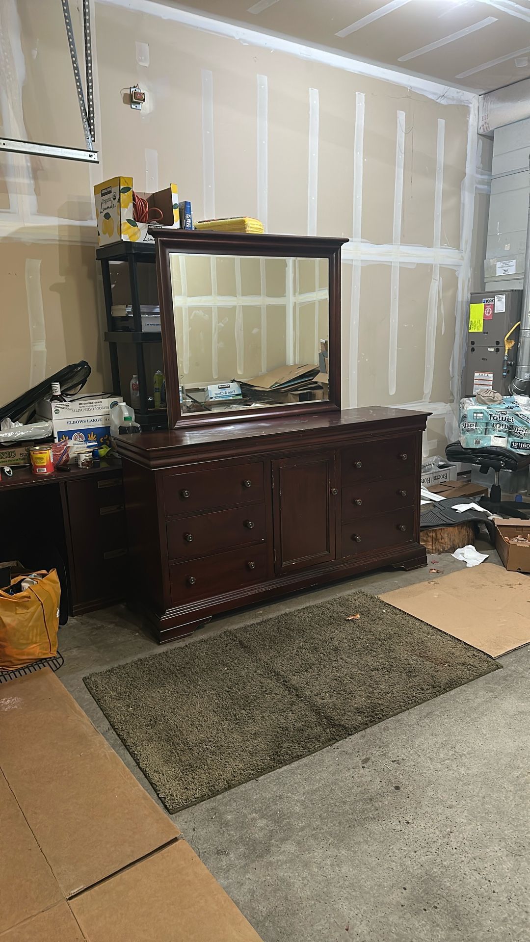 Dresser