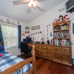 TWIN BEDROOM SET