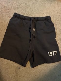 1977 essential short