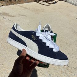 Puma Suedes 