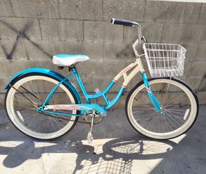 Schwinn Legacy Women's Beach Cruiser 26"