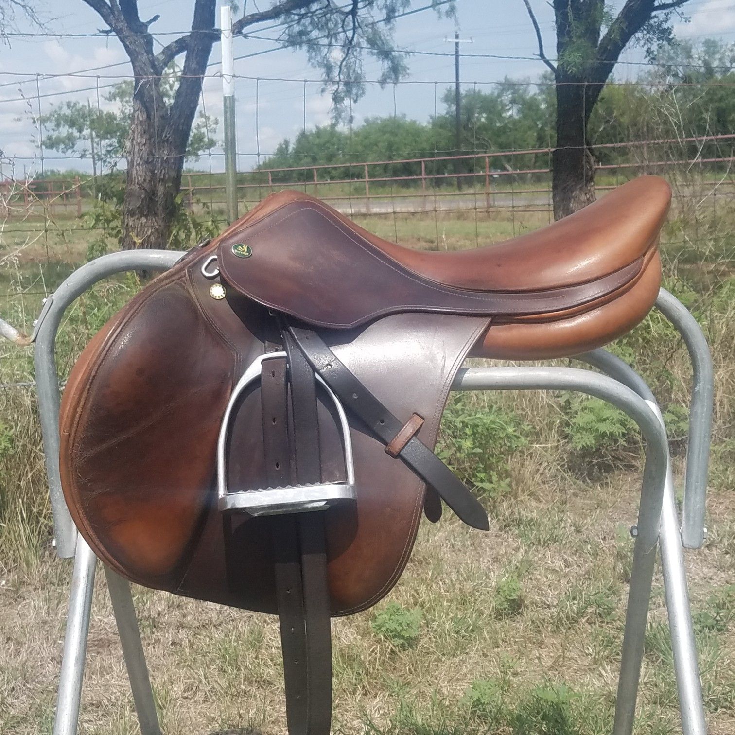 18" english jumping saddle