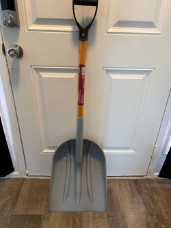 31inch Poly Scoop Shovel(2 available)