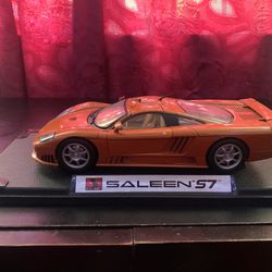 Saleen S7 Copper 1/18 Diecast Model Car by Motormax 73117