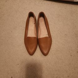 Tan Old Navy Flats