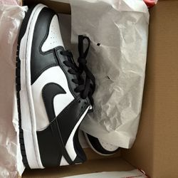 Nike Panda Dunks