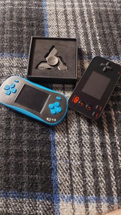 Spinner Glow In The Dark And Game Holder