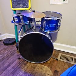 Kids drum set