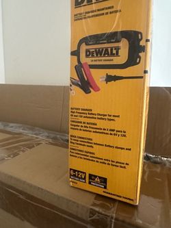DeWalt 2A 6V/12V Battery Charger Maintainer
