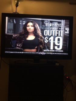 50 inch flat screen with the removal Price is negotiable