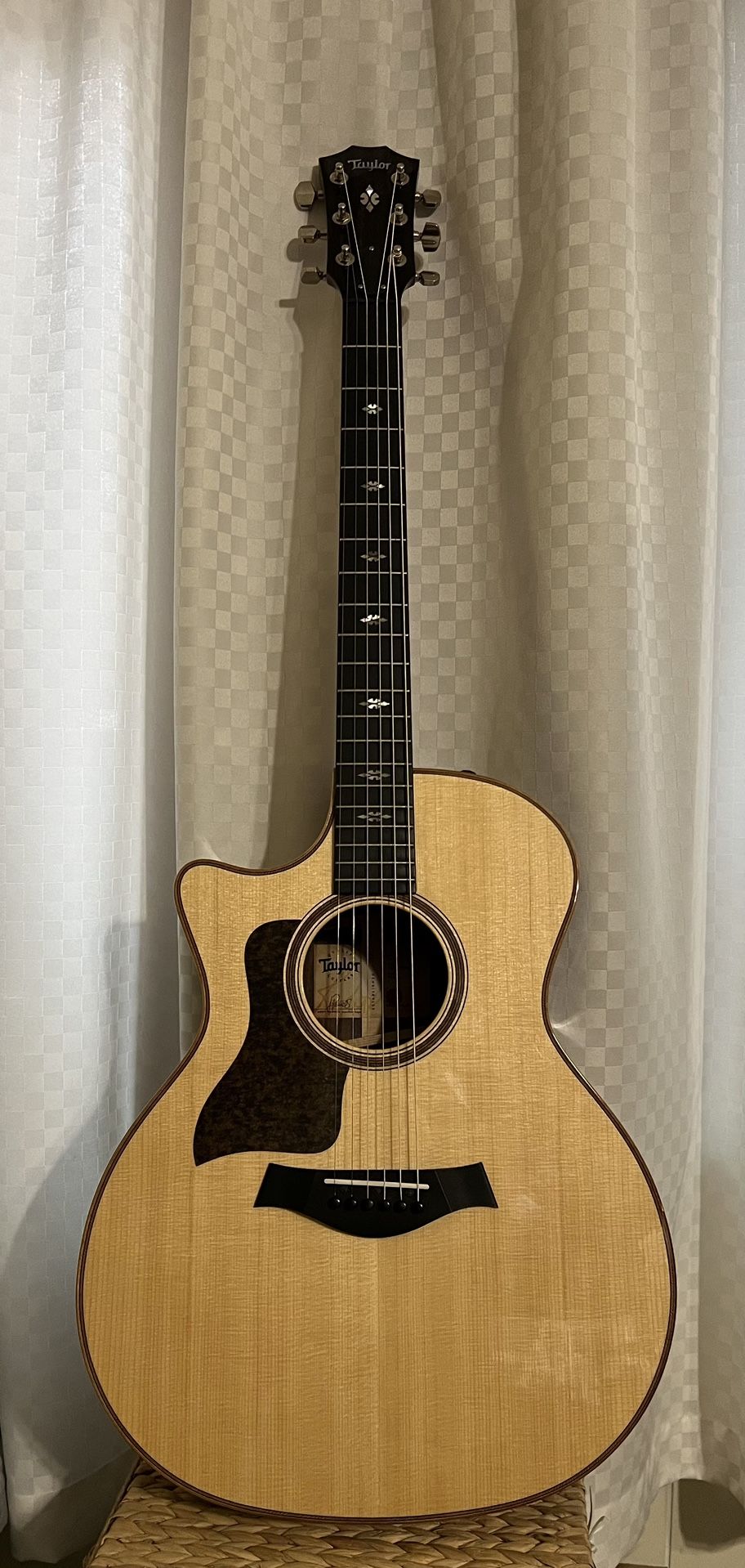 Taylor 714CE -  Lefty