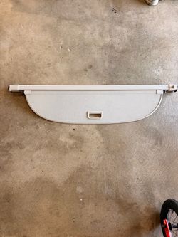 2021, 2022, 2023, 2024, 2025, 2026 Nissan Rogue Retractable Trunk Privacy Cover