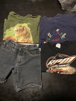 2t Lot of clothes