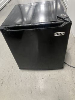 RCA Mini - Fridge 1.7cu ft 0