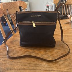 Michael Kors Navy Blue Material / Brown Leather Crossbody Purse All Clean
