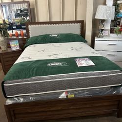 Queen Bed Set