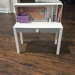 Toy Doll Desk 