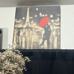 Kissing in Paris canvas picture