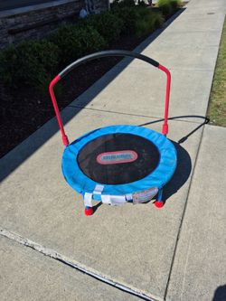 Little Tikes trampaline