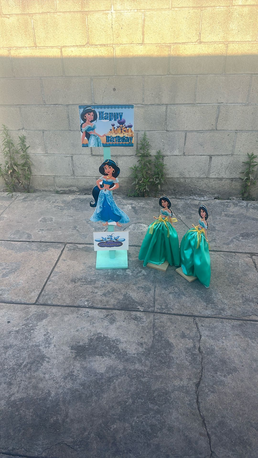 Princess Jasmine Party Stands