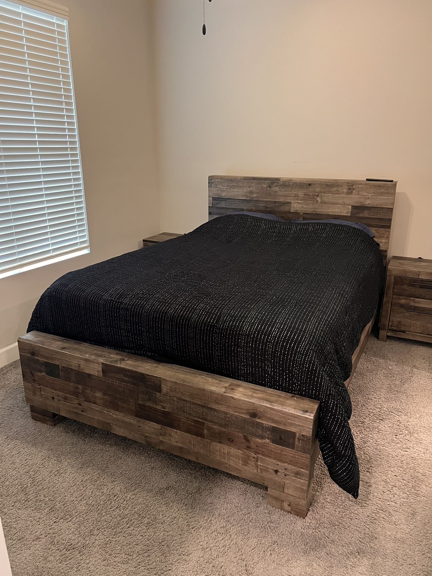 bedroom set with two nightstands