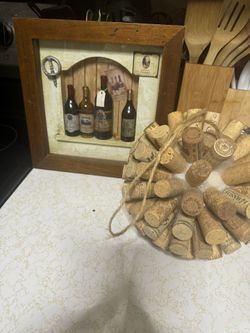 3d Wine Picture With Hanging Cork Ball Pick Up