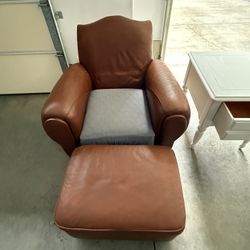 Free Chair 