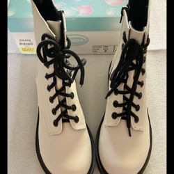 White Combat Boots NEW by Soda Zip Black Sole Cosplay Princess Leia Faux Leather Women's Sz 9
