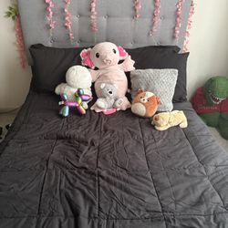 Full-size Gray Platform Bed 