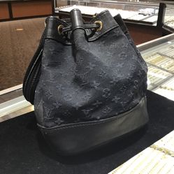 Louis Vuitton Pouch